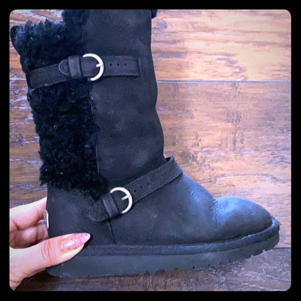 Worn very few times!